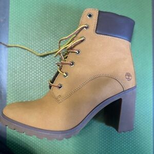 Boots for women